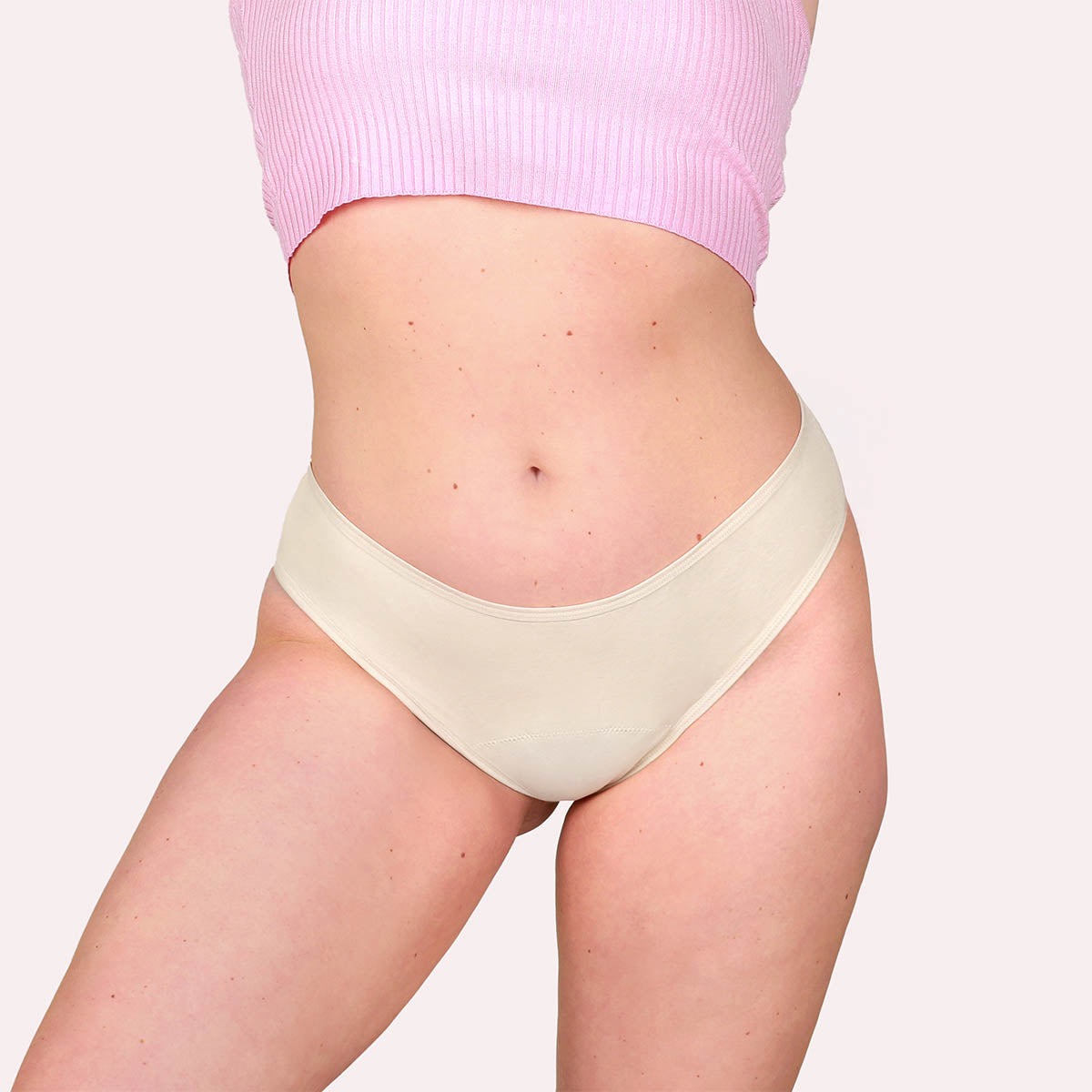 Taynie Brazilian Curvy