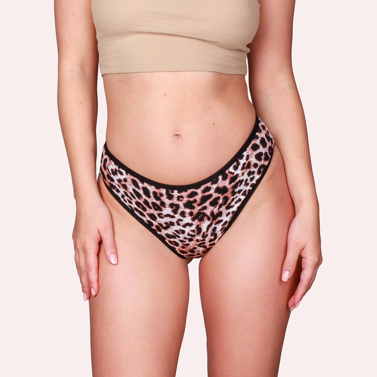 Taynie Brazilian Leo